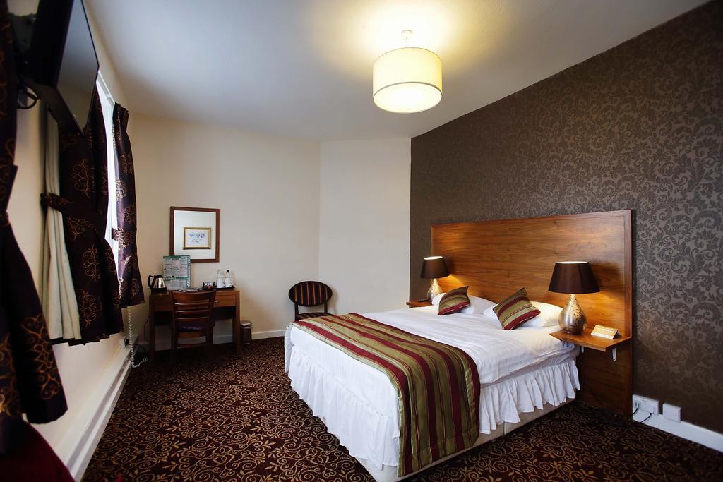 The Three Tuns Hotel Wetherspoon Thirsk Bilik gambar