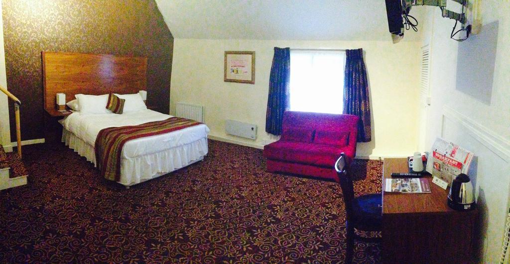The Three Tuns Hotel Wetherspoon Thirsk Bilik gambar